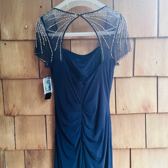Betsy & Adam Square Neck Short Beaded Sleeve Open Back Gown Navy Dress Size 10 - Picture 12 of 15